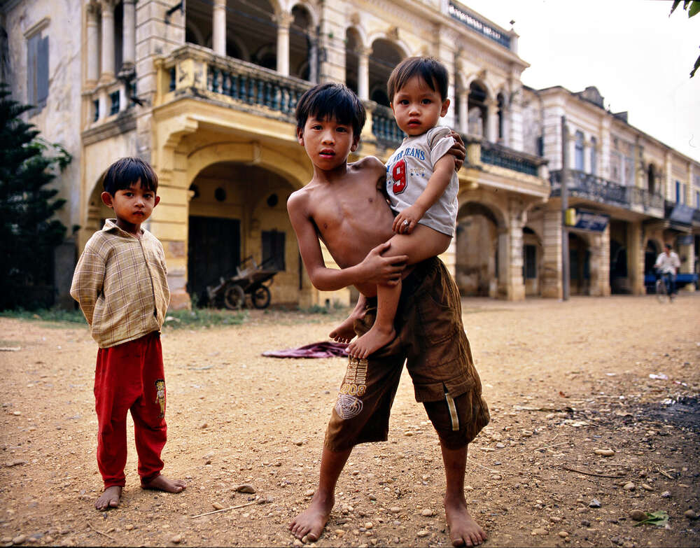 Chhlong Kratie Cambodia 2004, Pentax 645N Provia